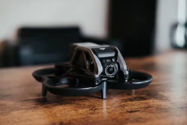 Drone DJI Avata Dapatkan Angle Terbaik Semakin Mudah Kontrol Kendali 